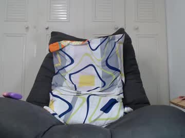 full_milo – Watch Him Jerk, Strip, & Show It All