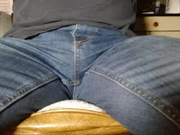 fuzzyblues – Watch Him Jerk, Strip, & Show It All