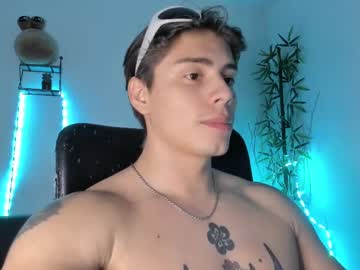 gio_russo – Watch Him Jerk, Strip, & Show It All