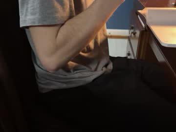 Graysoncrimes, 18 years old, Join the horny college student in getting ready for bed  - Goal: Take off shirt [200 tokens left] #collegeboy #18 #young #new, webcam photo