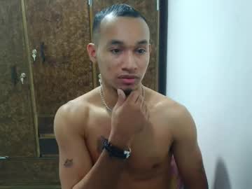 harry_benson_hot - Live Male Cam – Free Gay Cam Show