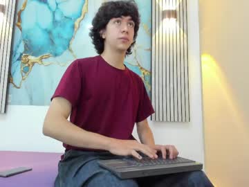 harry_hills1 - Live Male Cam – Free Gay Cam Show