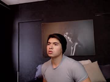 Hat_guy01, GOAL: cum show [693 tokens remaining] Welcome to my room! Heeyyy! :) let's enjoy our time together #feet #muscle #abs #cum #new, webcam photo