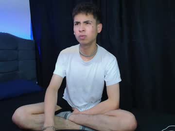 hellcat_xx - Live Male Cam – Free Gay Cam Show