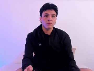 hollyhock1 - Live Male Cam – Free Gay Cam Show