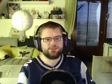 Holy_bugman, 31 years old, If you like me 🥰 [25 tokens remaining] #new #german #talk, webcam photo