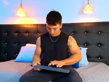 Horny_nick18, GOAL: Masturbate hard 5 mins [397 tokens remaining] Welcome to my room! #muscle #bigass #bigcock #18 #new, webcam photo