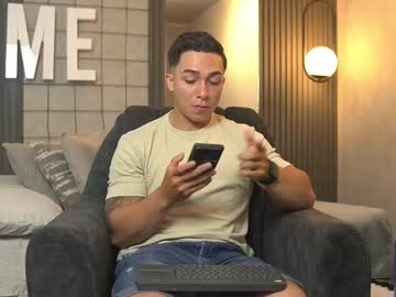 Hunk_ryan, dacing sexy  #new  #latino #muscle #bigass #lovense [25 tokens left], webcam photo