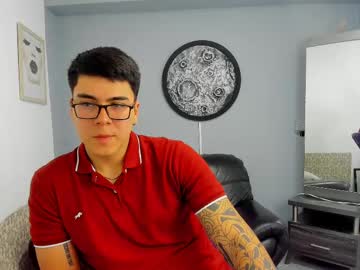 Hunterrush_, 19 years old, Welcome to my world of pleasure😈🥵🔥 #18 #uncut #sissy #ass #latino, webcam photo