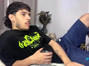 ilytheo – Watch Him Jerk, Strip, & Show It All