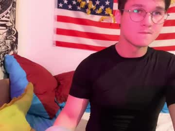 Infernolust, 21 years old, Sup, i'm Infernolust. today my birthday!! #bigcock #cum #young #18 #new, webcam photo