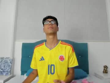 Jacck_black, GOAL: Naked dance [22 tokens remaining] Stay with me and have a great time #new #young g #latino #cum #bigdick, webcam photo