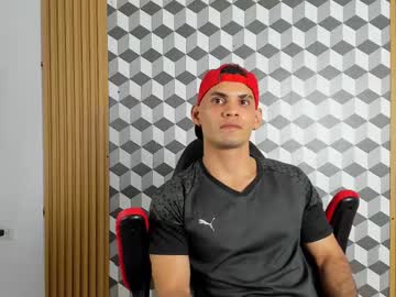 Jack__rice, GOAL: oil on biceps [110 tokens remaining] Welcome to my room! #muscle #latino #young #abs #new, webcam photo