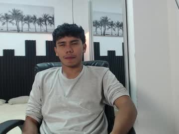 Jack_ryan26, 20 years old, GOAL: take off my shirt [13 tokens remaining] Welcome to my room! #18 #cum #latino #pvt #new, webcam photo