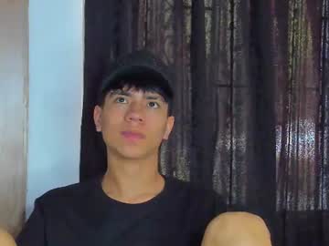 Jacob__10, 18 years old, Take off shirt [40 tokens left] #twink #skinny #18 #teen #femboy, webcam photo