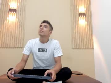 Jacob_brandon, 26 years old, ALL NAKED🍆😉 / #bigcock #new #latino #cum #masturbate [12 tokens remaining], webcam photo