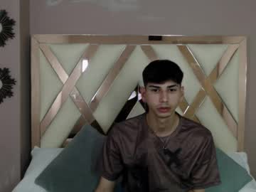 Jake_clarks, 18 years old, Remove underwear + 10 squats with hard cock [93 tokens left] 💖WELCOME TO MY ROOM💖 #twink #bigcock #cum #latino #new, webcam photo