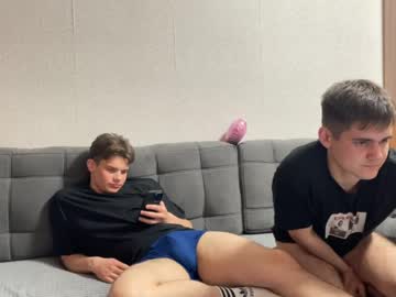 Jalexkassyx, 18 years old, GOAL: Lick Jacob's nipples😍🍒 (200 tk remaining) #bigcock #18 #twink #cum #gay, webcam photo