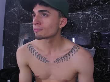 James_06_, GOAL: Show cock close up [33 tokens remaining] Do you wanna see how i play with my whole body naked? let´s start  #bigcock #muscle #bigass #cum #new, webcam photo