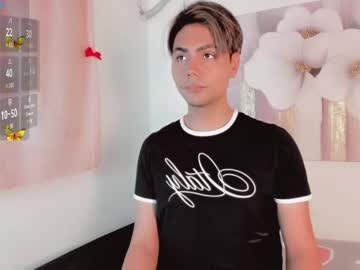 James_blue9, GOAL: Sexy Dance [300 tokens remaining] Welcome to my room! #feet #blonde #redhead #lovense #new, webcam photo