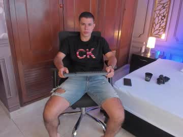 jealous_alfer - Live Male Cam – Free Gay Cam Show