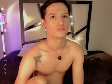 jei_7m – Watch Him Jerk, Strip, & Show It All