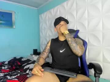 Jhonsontatto, hard dick #bigdick #cumshow #muscle #18 #cuteface [300 tokens remaining], webcam photo
