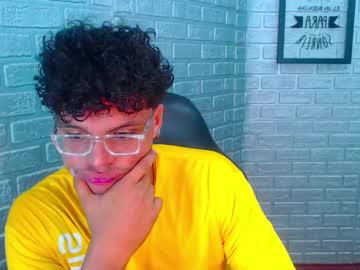 Joe_moore, 19 years old, Show cum 666 #bigcock #bigass #new #muscle #ebony [666 tokens remaining], webcam photo