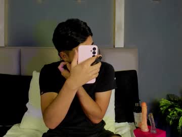 joeymiills - Live Male Cam – Free Gay Cam Show