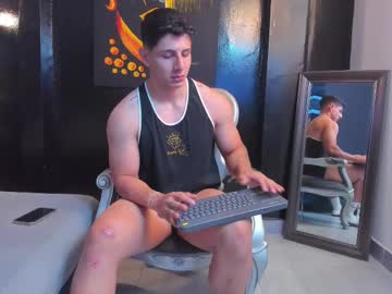 Profile photo of johan_williams_07 (currently offline)