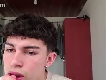 john_vichenso - Live Male Cam – Free Gay Cam Show