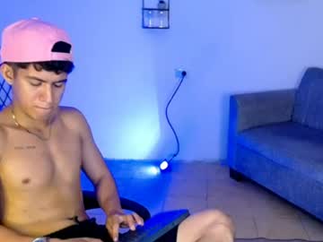 joshua_king10 - Live Male Cam – Free Gay Cam Show