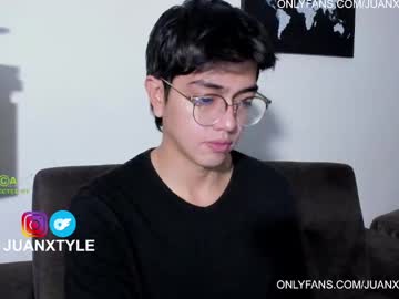 juancamroom – Live Performer