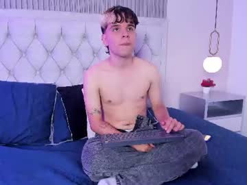 Juls_19, 19 years old, GOAL: sencual dance naked [15 tokens remaining] welcome to my room ♥ #skinny #shy #twink #new #18, webcam photo