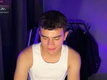 just_max01 - Live Male Cam – Free Gay Cam Show