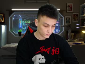 Justin_time111, 20 years old, Goal: CUMSHOW [794 tokens left] #asian #new #cumshow #bigdick #twink, webcam photo