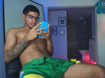 K_florez, CUM BIG [995 tokens left] #new #young #18 #cum #bigcock, webcam photo