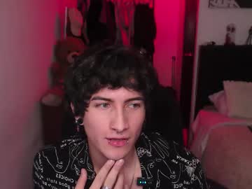 Kael_veyran, Follow me to my personal 🦇hell  - Goal: take off one's shirt [10 tokens left] #goth #cum #ass #18 #latin, webcam photo