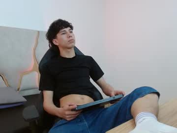 Kaelwolf_tay, GOAL: SEXY DANCE [50 tokens remaining] make me cum 😍 Lush on 💕🍀 my lucky numbers 5🌸55🌸555🌸5555🌸 #bigcock #anal #18 #deepthroat #young, webcam photo