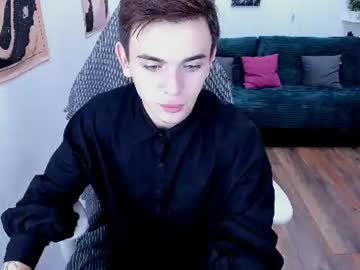 Kai_ice_heart, 19 years old, Hi! 🤗 This is my FIRST day here! #new #shy #nonude #18 #teen [165 tokens remaining], webcam photo