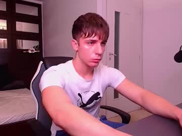 Kellenwest, 18 years old, Welcome to my room! - Repeating Goal: Show it hard ! - #bigcock #feet #master #new, webcam photo