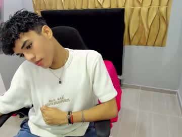 kenn__18 - Live Male Cam – Free Gay Cam Show