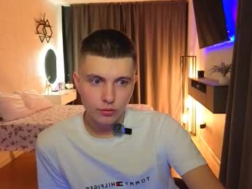 Keviinx444, GOAL: CUMSHOW💙🥵💦 [2222 tokens remaining] Welcome to my room! ! #muscle #teen #18 #bigcock #cum, webcam photo