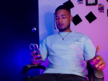 Kevin_blackster, 21 years old, GOAL: Show Cock [35 tokens remaining] Welcome to my room! #feet #cock #18 #new #cum, webcam photo