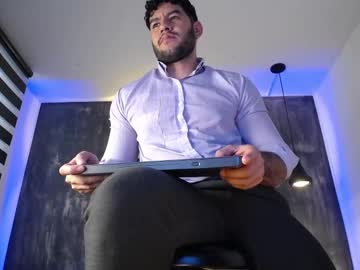 kevin_collins_s – Watch Him Jerk, Strip, & Show It All