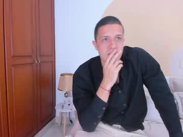 kieranthornton - Live Male Cam – Free Gay Cam Show