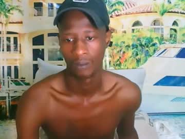 kinkyebonyguy - Live Male Cam – Free Gay Cam Show