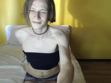 kissmysnowskin - Live Male Cam – Free Gay Cam Show