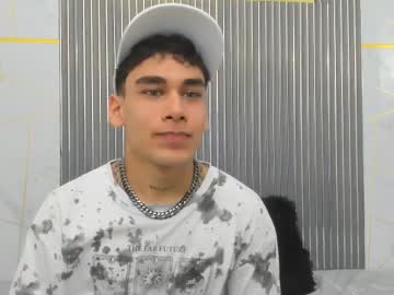 kitsune_44 - Live Male Cam – Free Gay Cam Show