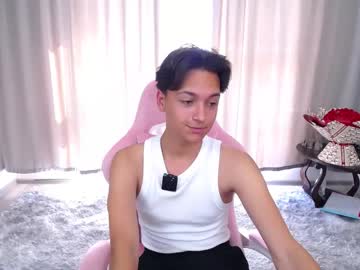 Kitty_boy246, 18 years old, My first stream! #new #boy #18 #teen #femboy, webcam photo